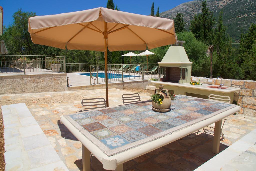 Forest Villas Kefalonia Logarata Eksteriør bilde
