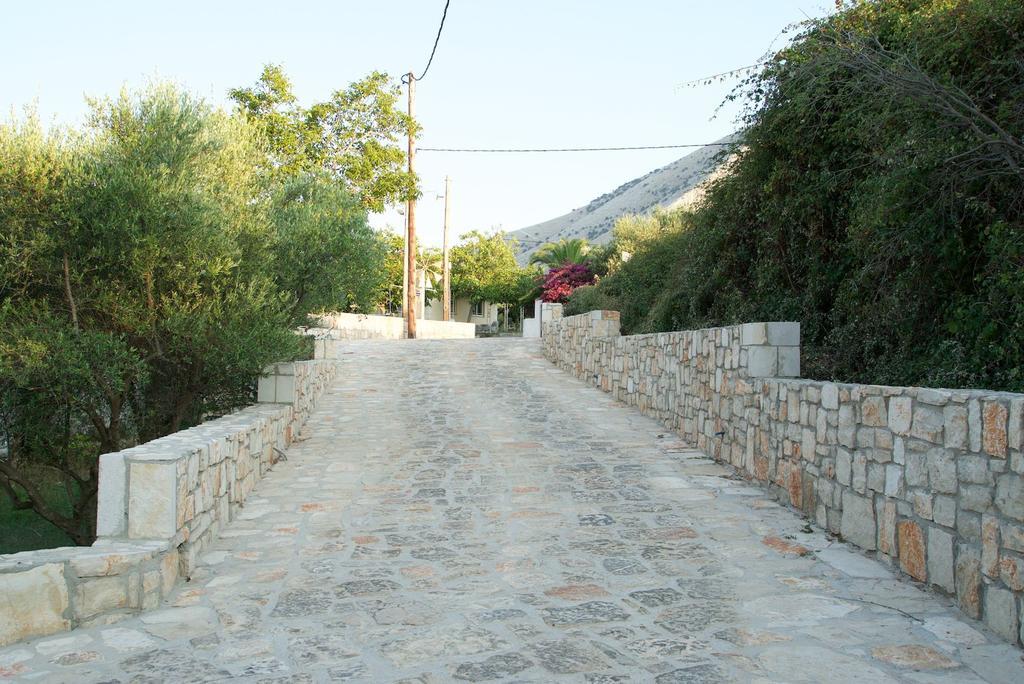 Forest Villas Kefalonia Logarata Eksteriør bilde