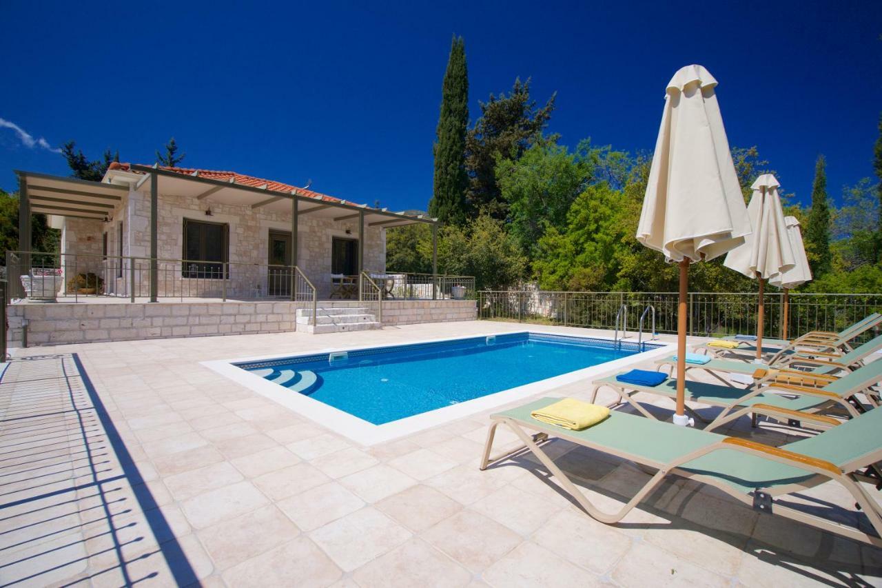 Forest Villas Kefalonia Logarata Eksteriør bilde